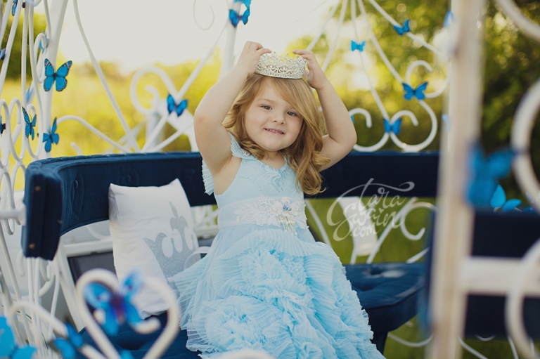 Kinsley Cinderellas Carriage Mini Tara Swain Photography Llc